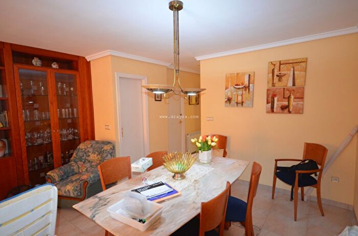 Casas en venta y pisos alquiler - 2