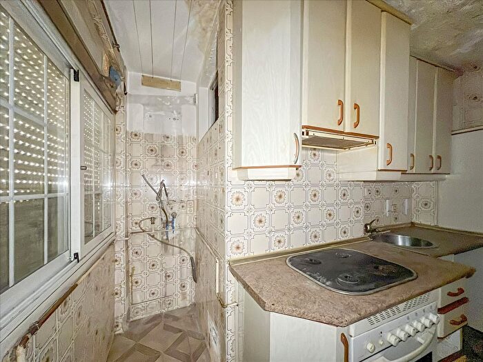Casas en venta y pisos alquiler - 3