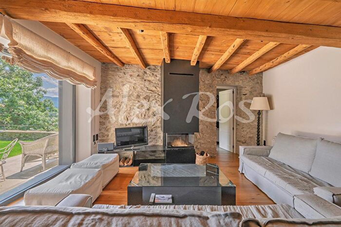 Casa en venta en Ger, Girona de 3 habitaciones