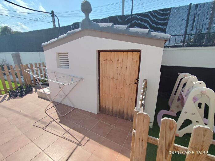 Casas en venta y pisos alquiler - 3