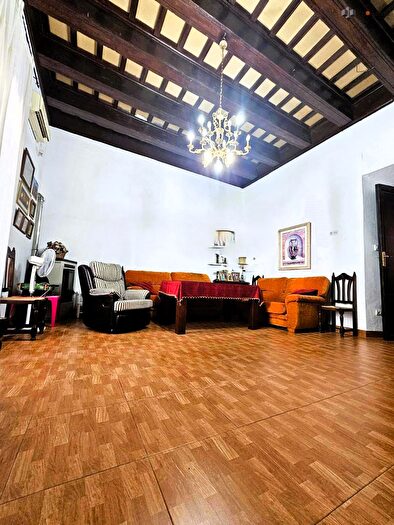 Casas en venta y pisos alquiler - 2