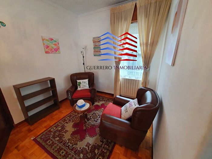 Casas en venta y pisos alquiler - 3