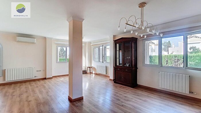 Casas en venta y pisos alquiler - 2