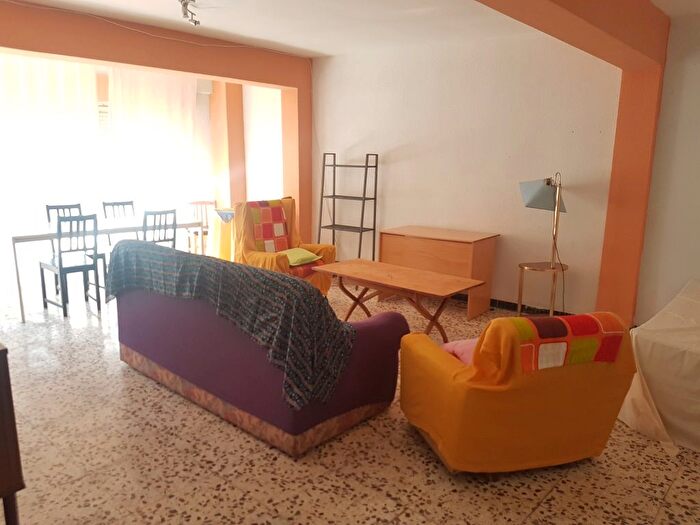 Piso en alquiler en Centro, Cuenca Capital de 4 habitaciones