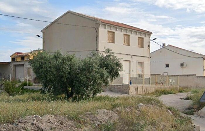 Casa en venta en Población de Arroyo, Palencia de 3 habitaciones