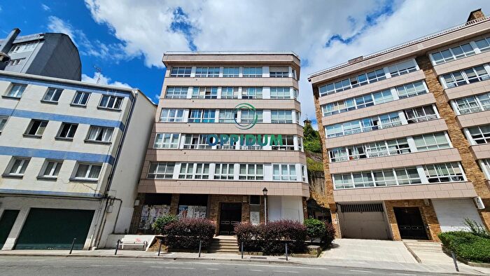 Casas en venta y pisos alquiler - 1