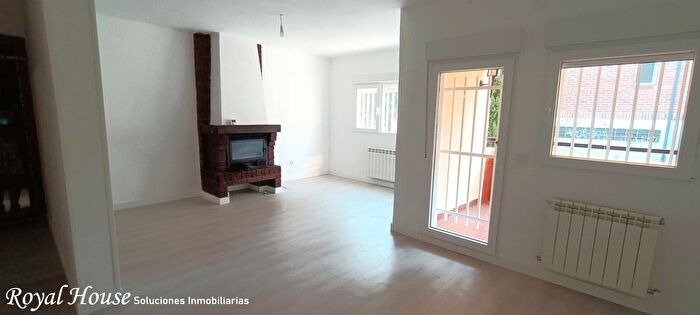 Piso en venta en Navalquejigo Los Arroyos, El Escorial de 3 habitaciones