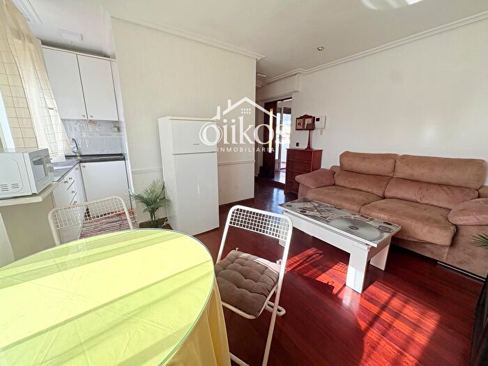 Casas en venta y pisos alquiler - 3