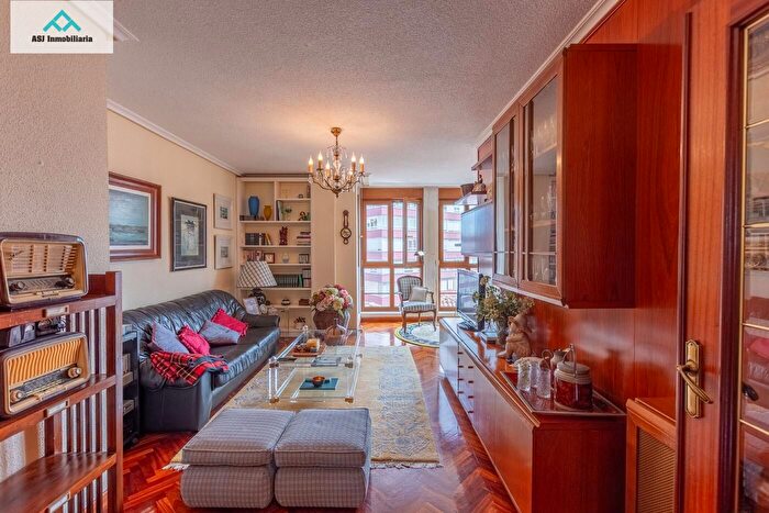 Casas en venta y pisos alquiler - 1