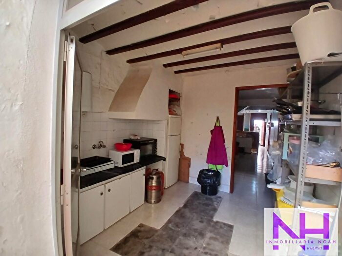 Casas en venta y pisos alquiler - 1