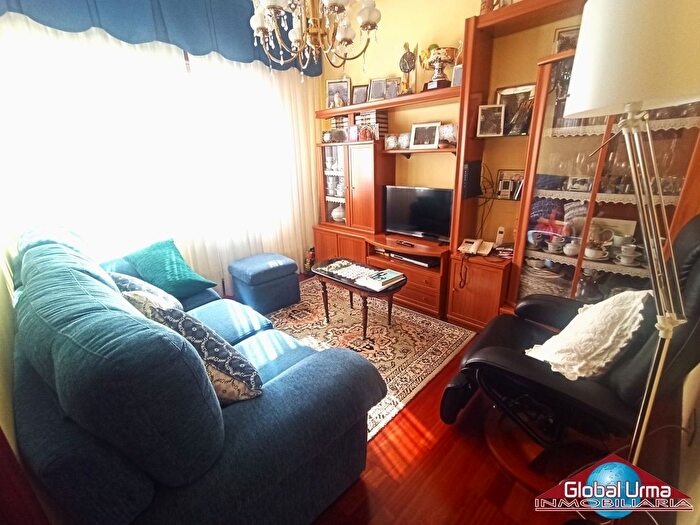 Casas en venta y pisos alquiler - 1