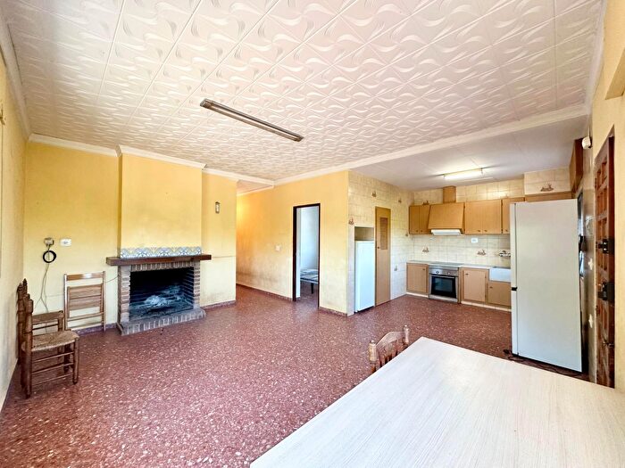Casas en venta y pisos alquiler - 2