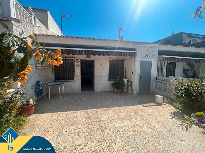 Casas en venta y pisos alquiler - 1