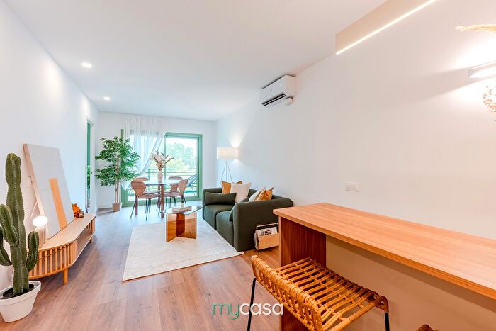 Piso en venta en Sant Martí, El Poblenou de 2 habitaciones