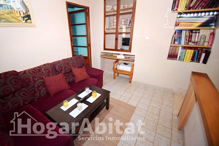 Casas en venta y pisos alquiler - 3