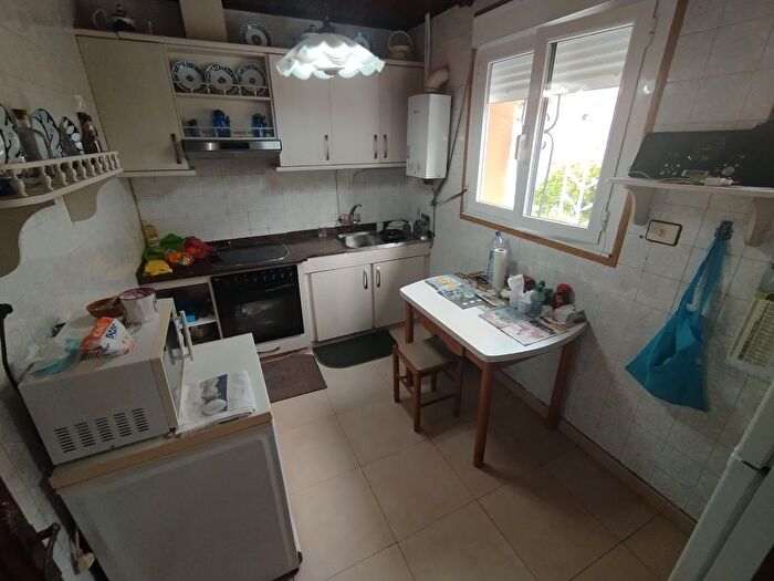 Casas en venta y pisos alquiler - 1