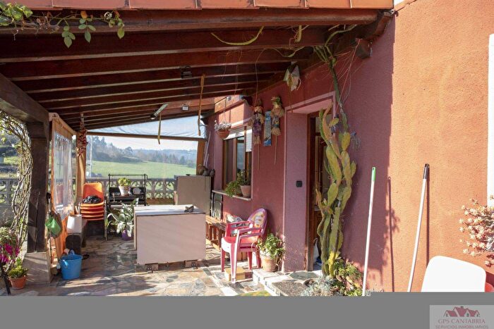 Casa en venta en Cantabria, Cantabria de 4 habitaciones