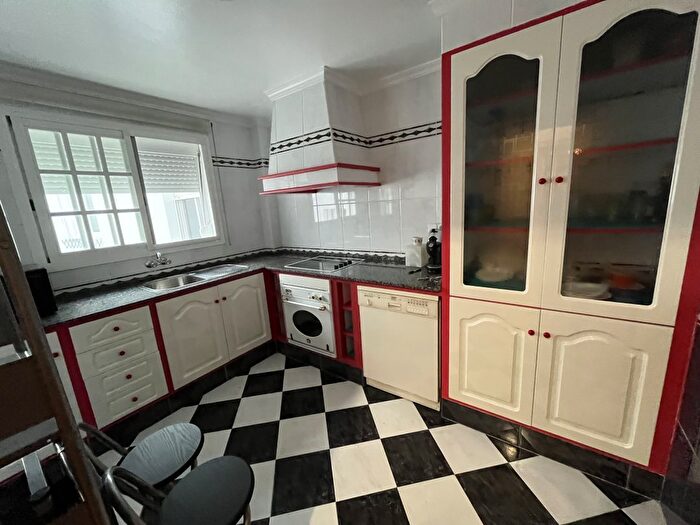 Casas en venta y pisos alquiler - 2