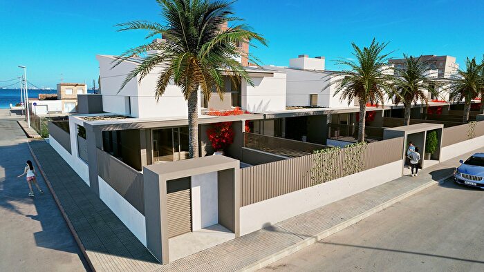 Casas en venta y pisos alquiler - 3
