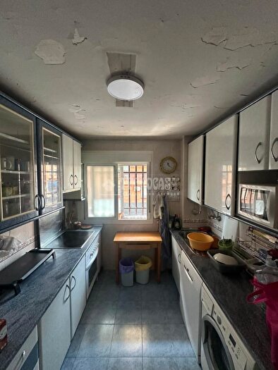 Casas en venta y pisos alquiler - 1