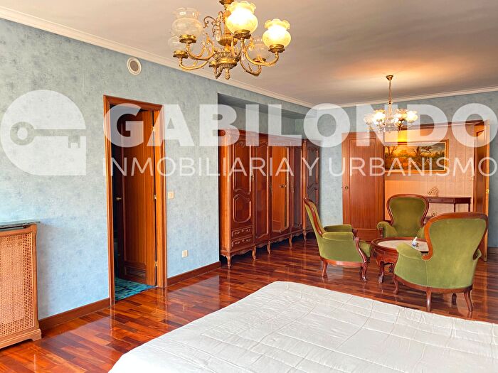 Casas en venta y pisos alquiler - 2