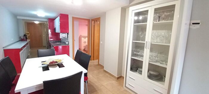 Casas en venta y pisos alquiler - 2