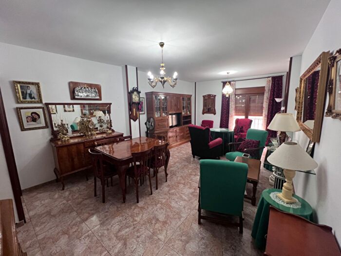 Casas en venta y pisos alquiler - 1