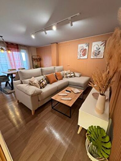 Casas en venta y pisos alquiler - 1