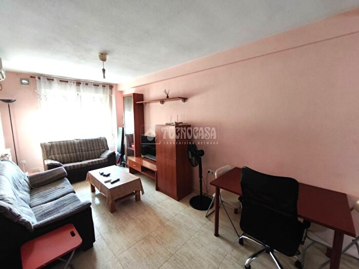 Casas en venta y pisos alquiler - 2