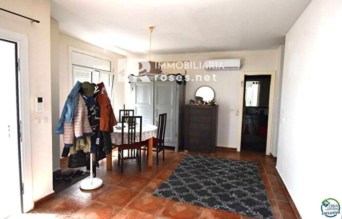 Casas en venta y pisos alquiler - 2