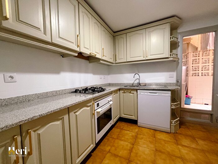 Casas en venta y pisos alquiler - 1