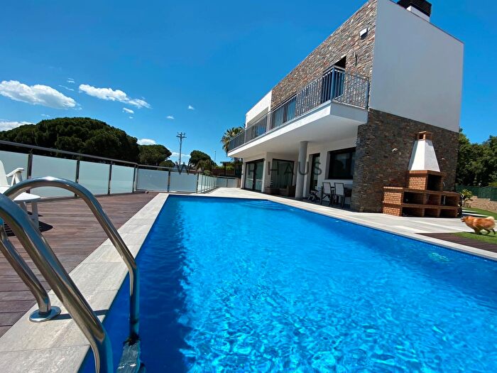 Casa en venta en Sant Pol, Sant Feliu de Guíxols de 4 habitaciones