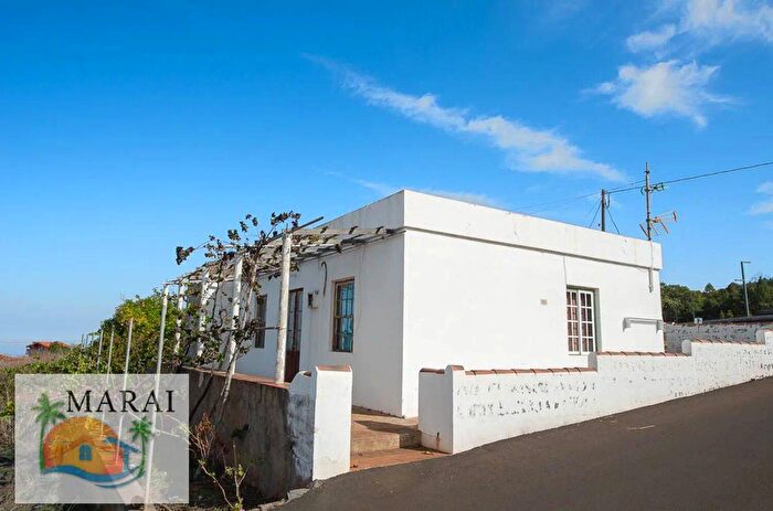 Casa en venta en Canarias, Santa Cruz de Tenerife de 3 habitaciones