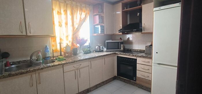 Casas en venta y pisos alquiler - 2