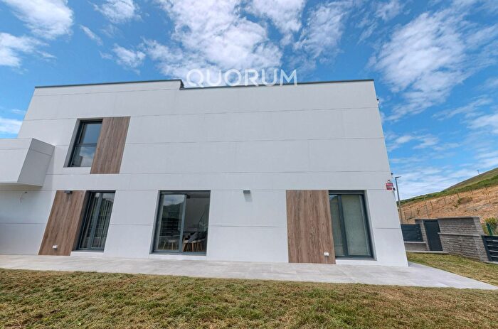Casas en venta y pisos alquiler - 3