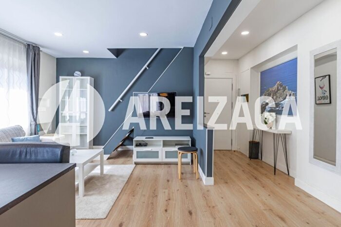 Casas en venta y pisos alquiler - 2