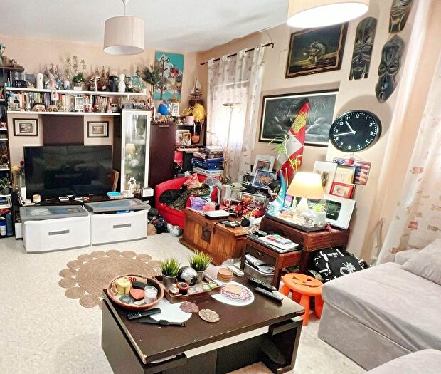 Casas en venta y pisos alquiler - 3