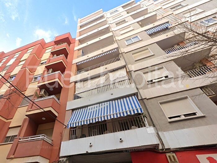 Piso en venta en Centro ciudad, Corea de 3 habitaciones