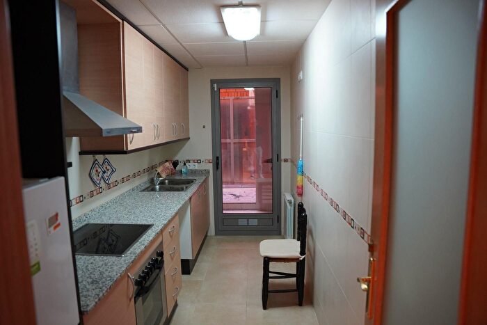 Casas en venta y pisos alquiler - 2