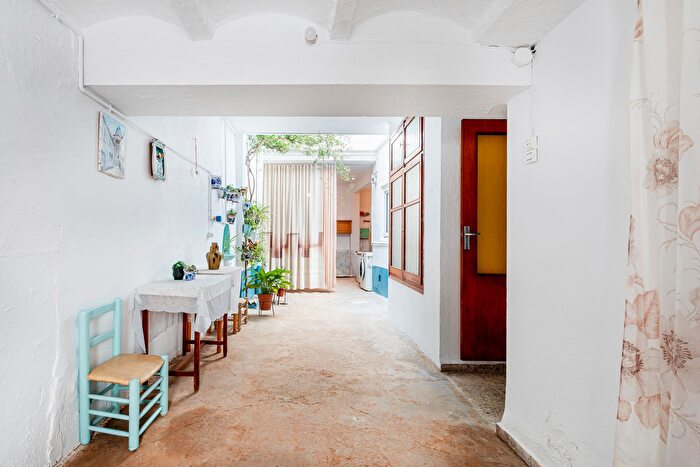 Casas en venta y pisos alquiler - 1
