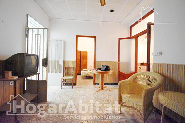 Casas en venta y pisos alquiler - 2