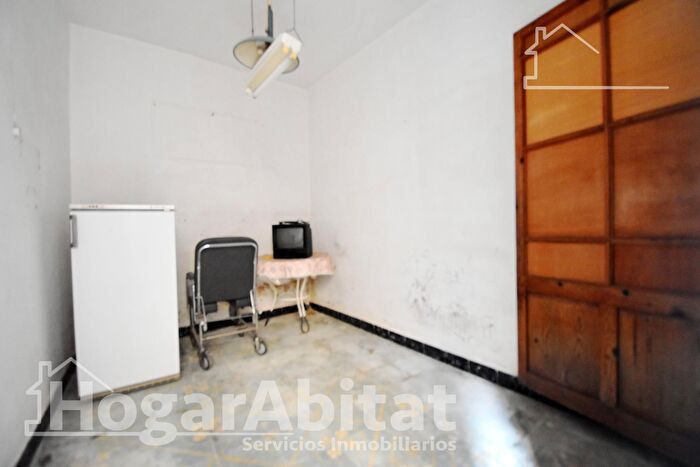 Casas en venta y pisos alquiler - 3