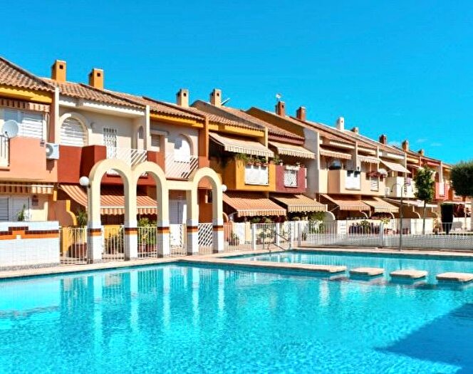 Casas en venta y pisos alquiler - 1