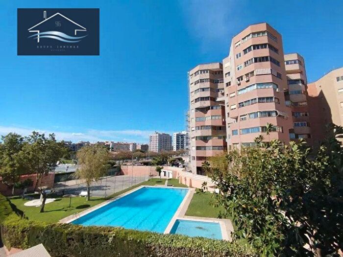 Piso en venta en San Blas, Barrio de San Blas de 4 habitaciones