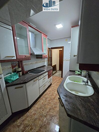 Casas en venta y pisos alquiler - 2