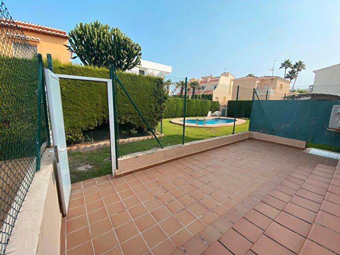 Casas en venta y pisos alquiler - 1
