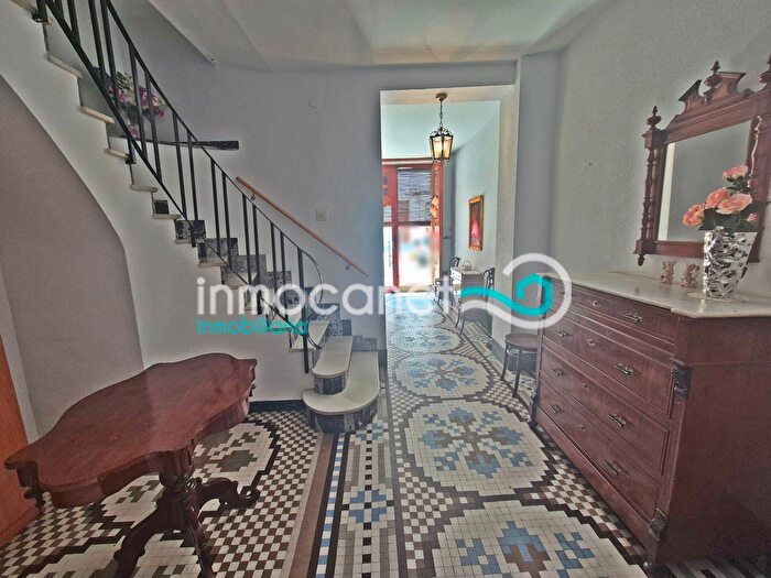 Casa en venta en Oliva pueblo, Oliva de 5 habitaciones