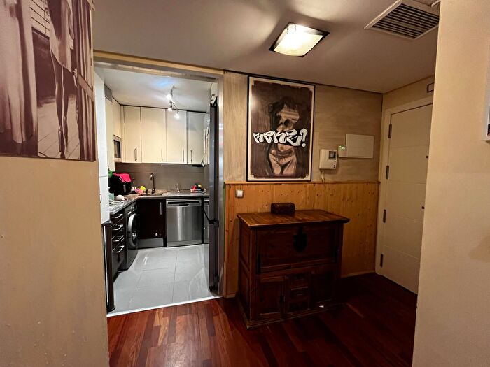 Casas en venta y pisos alquiler - 2