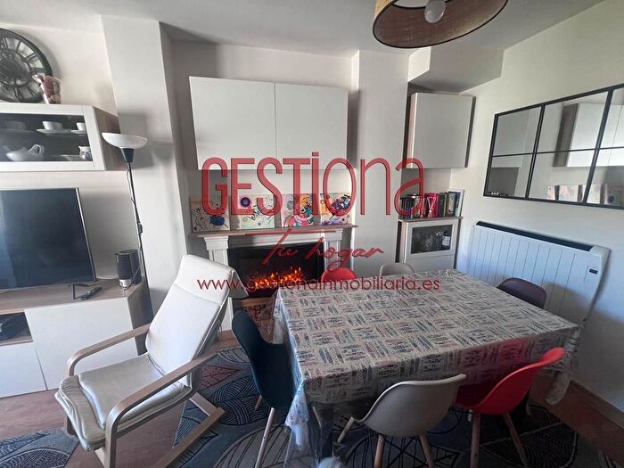 Casas en venta y pisos alquiler - 2