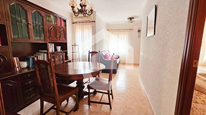 Casas en venta y pisos alquiler - 1
